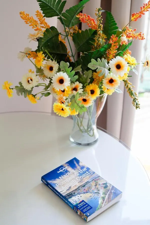 Napolicentro Mare - Sea View Rooms & Suites Bed and breakfast Nápoles