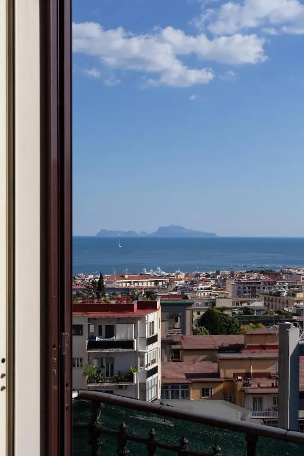 ** Bed and breakfast Napolicentro Mare - Sea View Rooms & Suites Italia