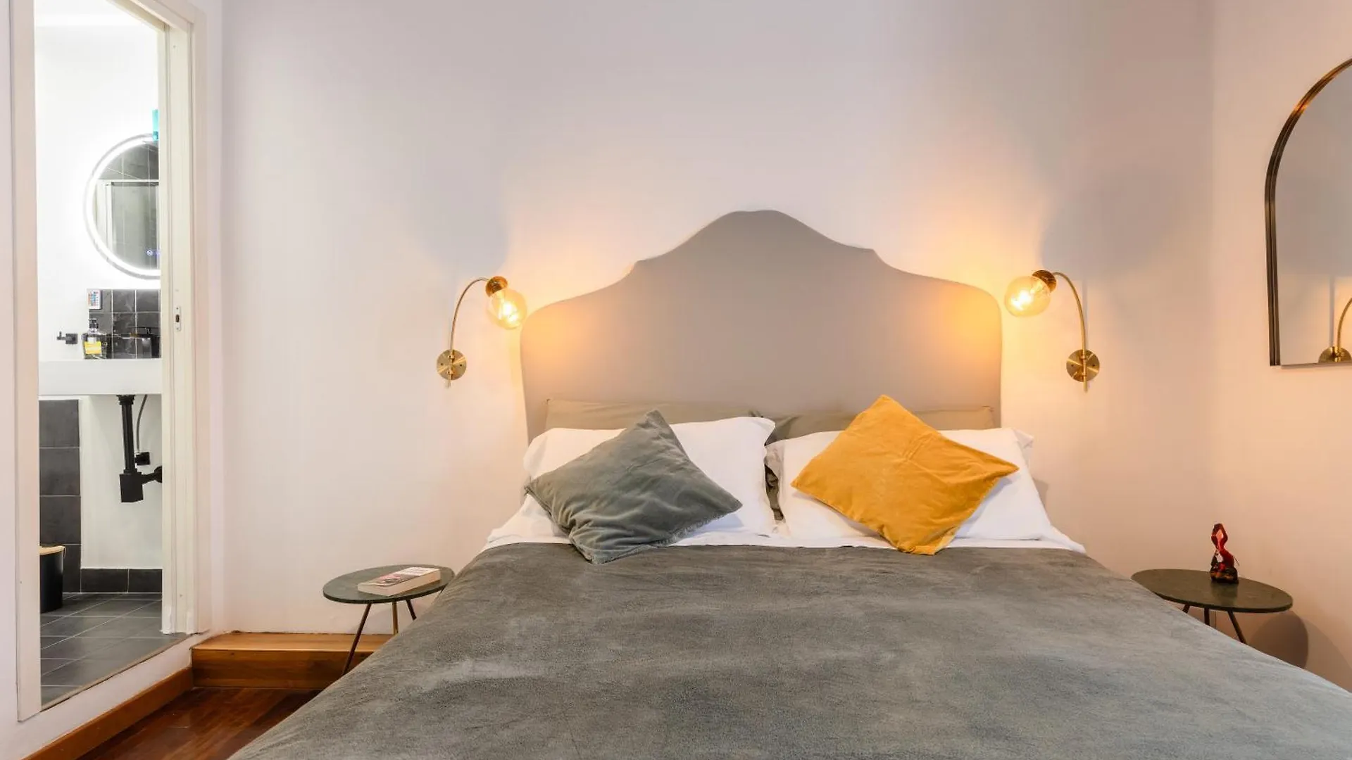 ** Bed and breakfast Napolicentro Mare - Sea View Rooms & Suites Italia
