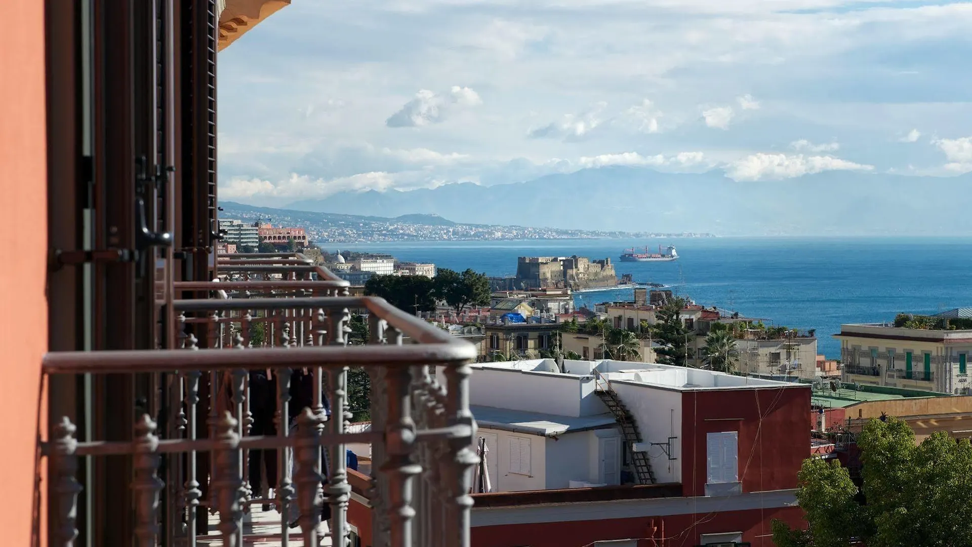 Napolicentro Mare - Sea View Rooms & Suites 2*, Neapel Italien