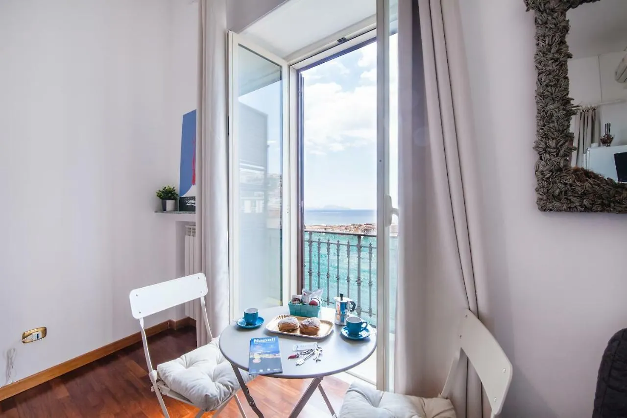Napolicentro Mare - Sea View Rooms & Suites