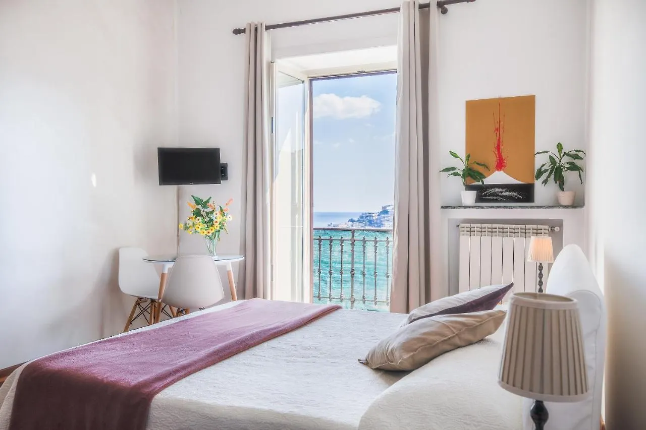 Napolicentro Mare - Sea View Rooms & Suites Bed & Breakfast Naples