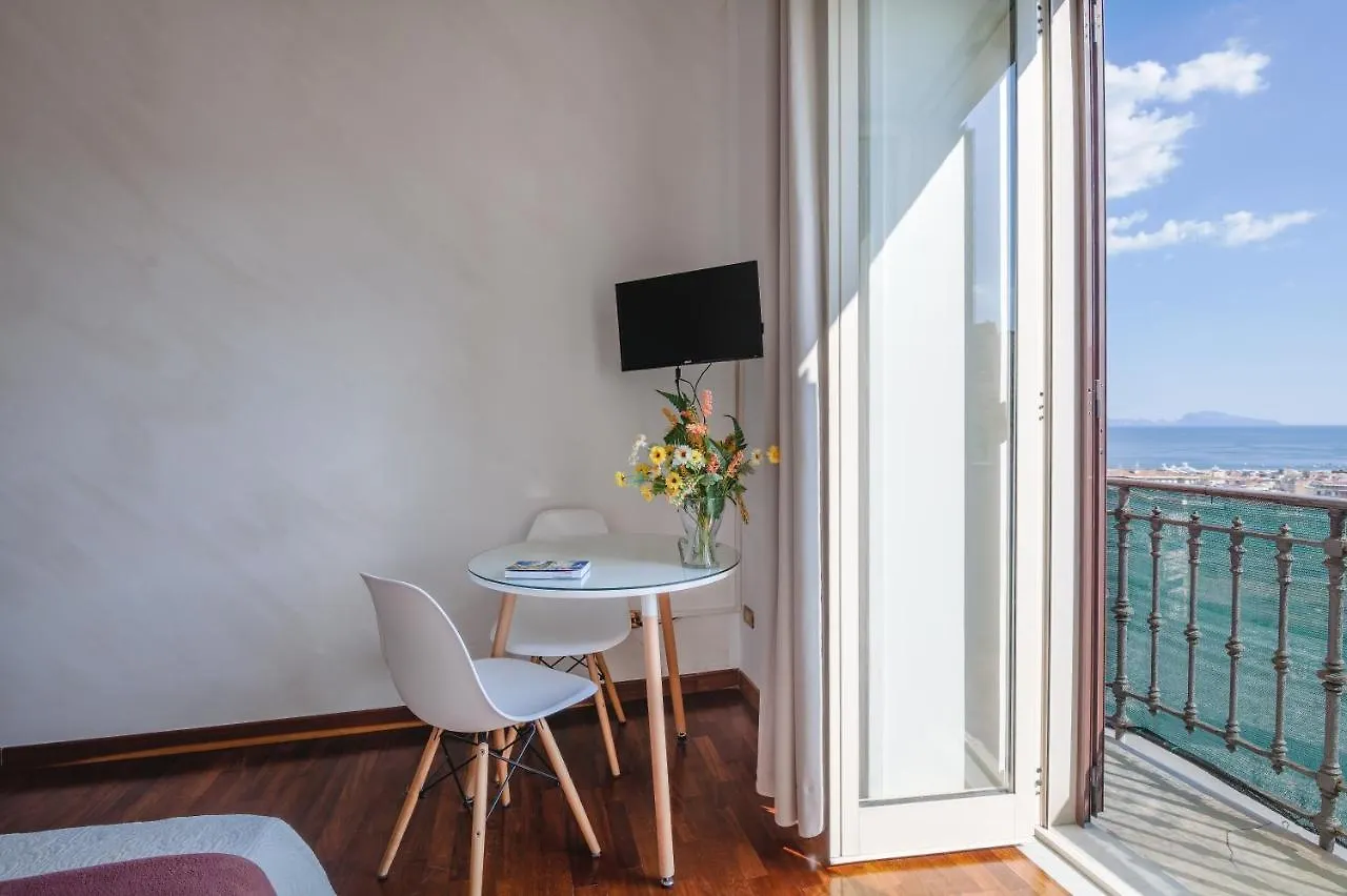 Bed & Breakfast Napolicentro Mare - Sea View Rooms & Suites