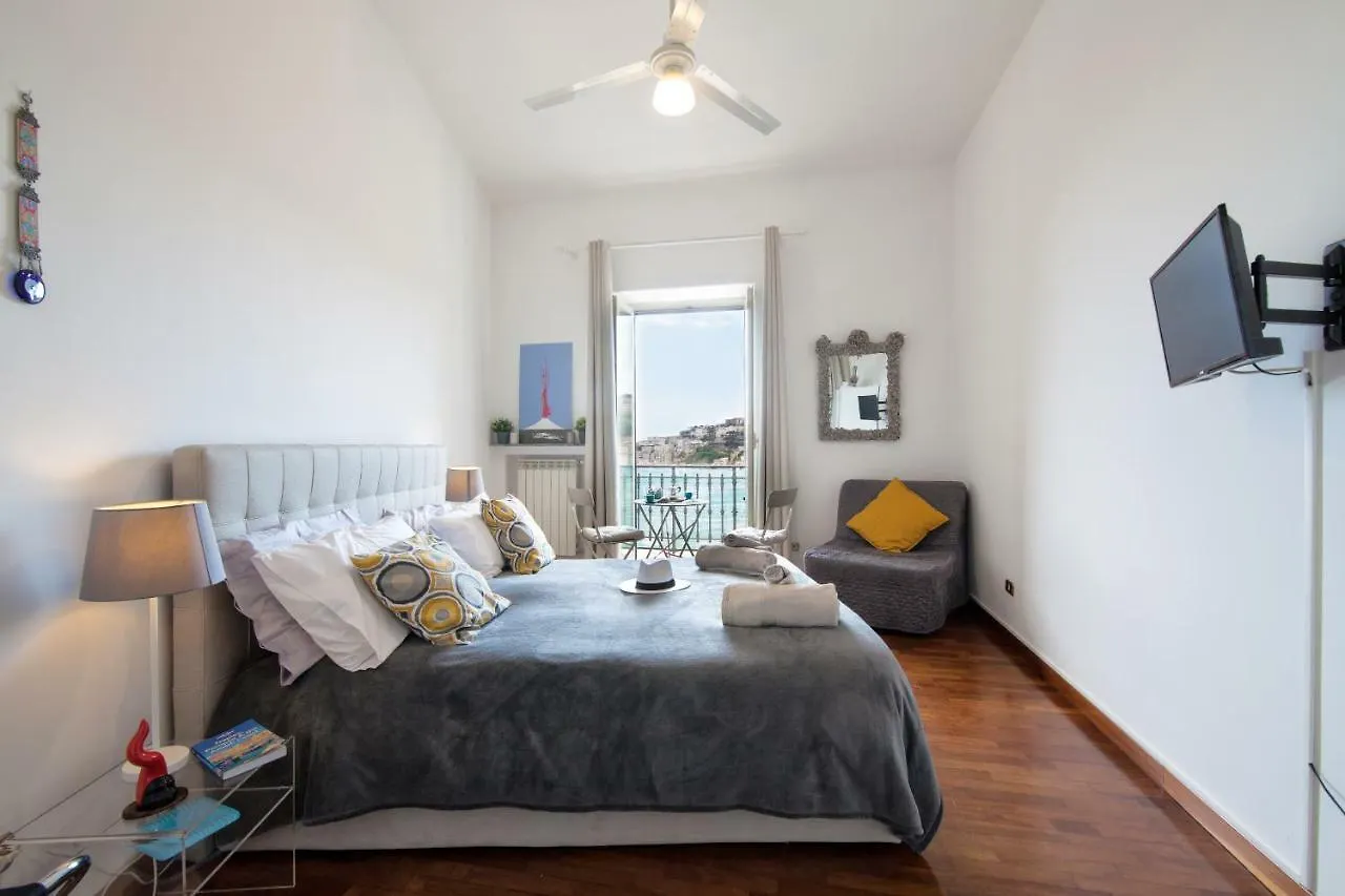 Bed & Breakfast Napolicentro Mare - Sea View Rooms & Suites